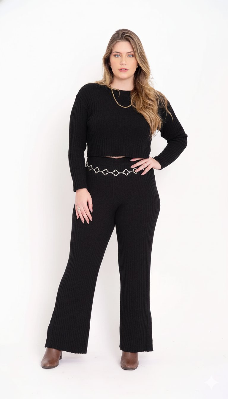 Conjunto Cropped e Calça Fenda na Barra