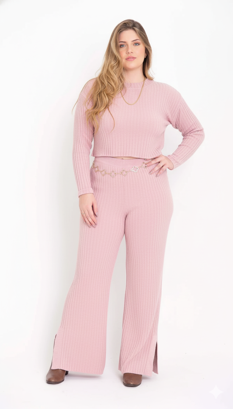 Conjunto Cropped e Calça Fenda na Barra