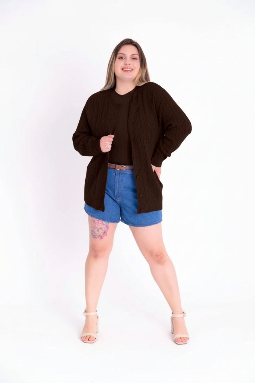 Casaco de Tricot Feminino com Botões Plus Size
