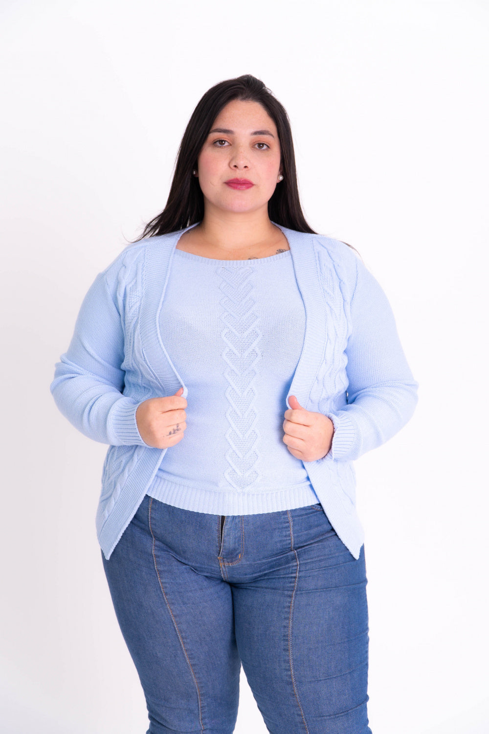 Conjunto de Tricot Plus Size com Blusinha e Cardigan