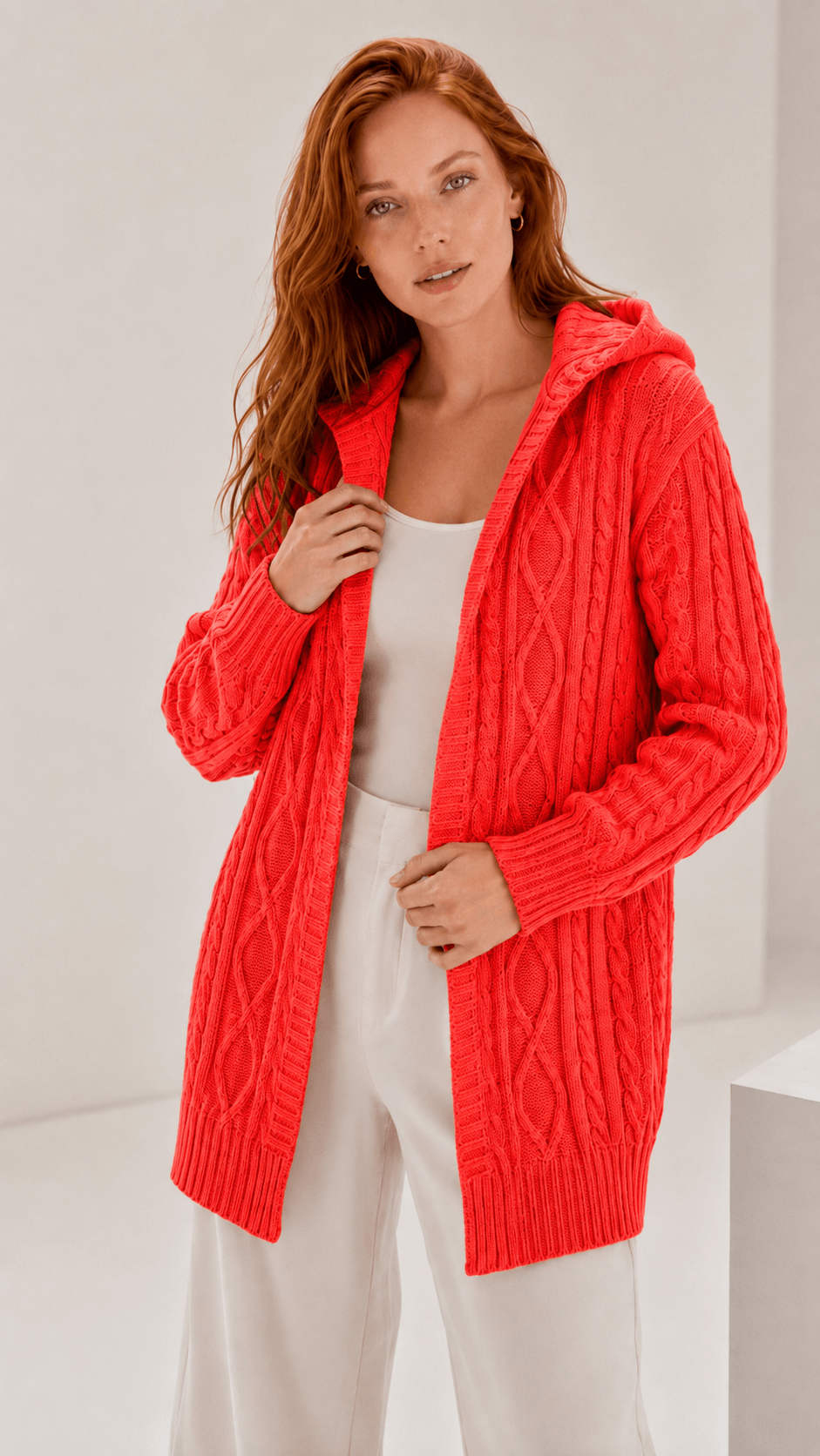 Cardigan Trançada com Capuz
