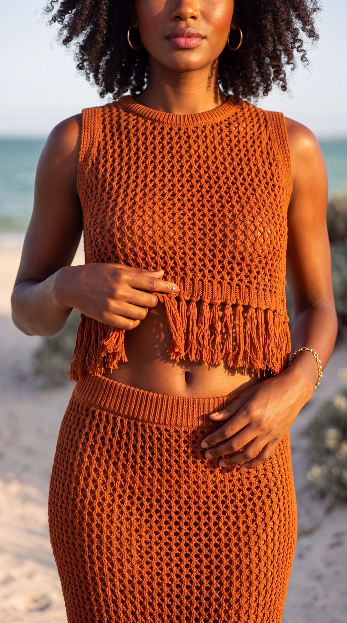 Conjunto Furadinho Liso Regata com Saia Forrada